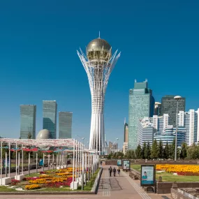 astana-bayterek-turm